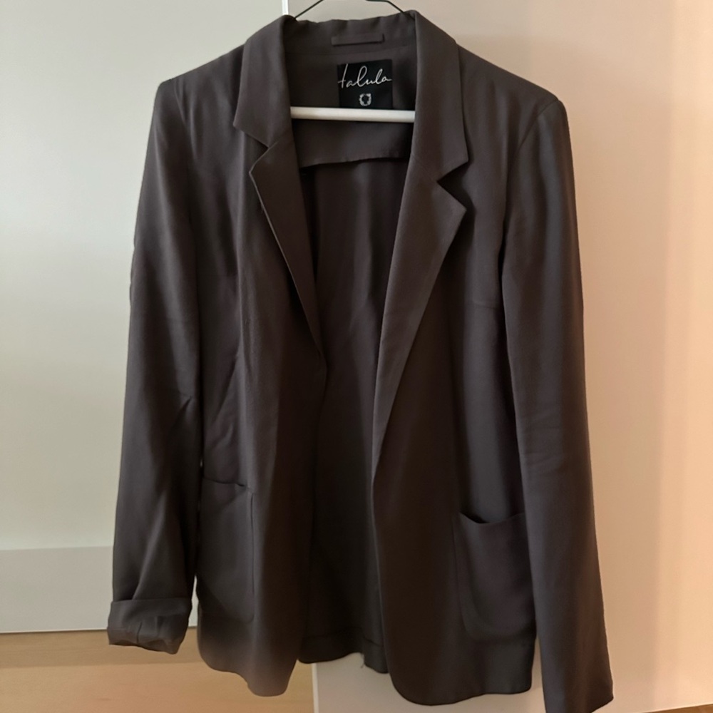 Size two Aritzia Talula gray blazer